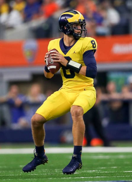 John O'Korn drops back to pass against Florida at AT&T Stadium.
